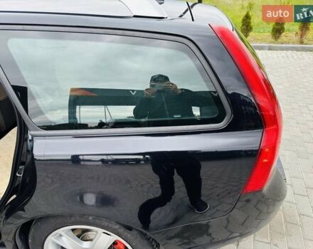 Черный Вольво В50, объемом двигателя 1.6 л и пробегом 299 тыс. км за 7000 $, фото 35 на Automoto.ua