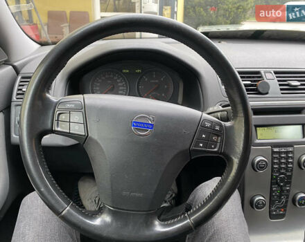 Вольво В50 2009 в Львове на Automoto.ua Черный Вольво В50, объемом двигателя 1.56 л и пробегом 270 тыс. км за 6399 $, фото 8 на Automoto.ua