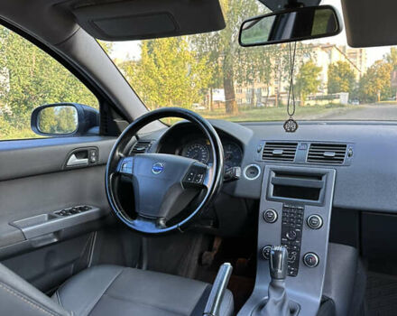 Черный Вольво В50, объемом двигателя 1.98 л и пробегом 260 тыс. км за 6299 $, фото 10 на Automoto.ua