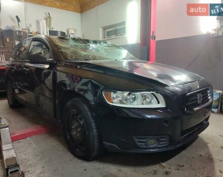 Чорний Вольво V50, об'ємом двигуна 1.6 л та пробігом 234 тис. км за 2700 $, фото 1 на Automoto.ua