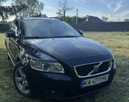 Чорний Вольво V50, об'ємом двигуна 2 л та пробігом 275 тис. км за 8200 $, фото 2 на Automoto.ua