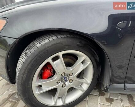 Черный Вольво В50, объемом двигателя 1.6 л и пробегом 299 тыс. км за 7000 $, фото 7 на Automoto.ua