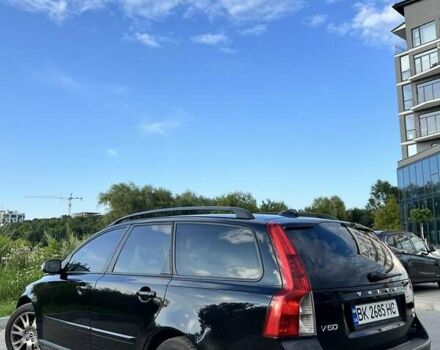 Черный Вольво В50, объемом двигателя 1.56 л и пробегом 292 тыс. км за 6600 $, фото 3 на Automoto.ua