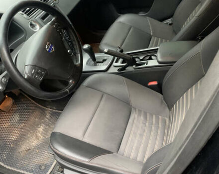 Черный Вольво В50, объемом двигателя 2 л и пробегом 245 тыс. км за 8300 $, фото 10 на Automoto.ua