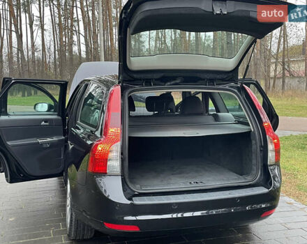 Черный Вольво В50, объемом двигателя 1.8 л и пробегом 189 тыс. км за 6950 $, фото 69 на Automoto.ua