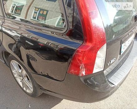 Черный Вольво В50, объемом двигателя 1.56 л и пробегом 297 тыс. км за 6300 $, фото 1 на Automoto.ua