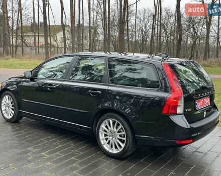 Черный Вольво В50, объемом двигателя 1.8 л и пробегом 189 тыс. км за 6950 $, фото 13 на Automoto.ua