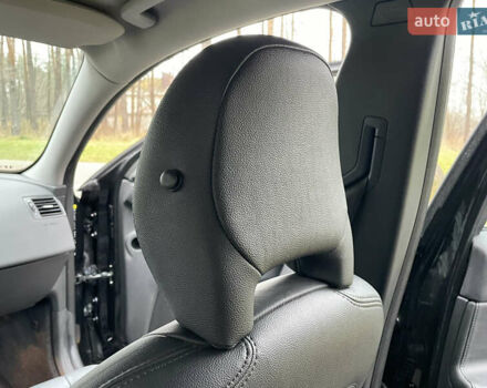 Черный Вольво В50, объемом двигателя 1.8 л и пробегом 189 тыс. км за 6950 $, фото 48 на Automoto.ua