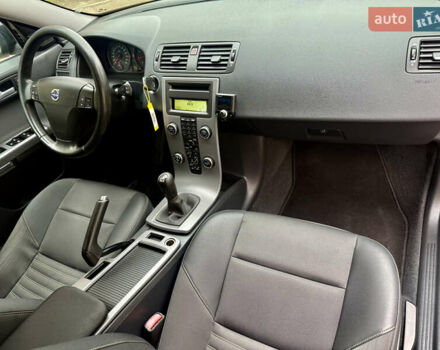 Черный Вольво В50, объемом двигателя 1.6 л и пробегом 191 тыс. км за 5699 $, фото 22 на Automoto.ua