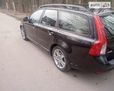 Черный Вольво В50, объемом двигателя 2 л и пробегом 227 тыс. км за 8100 $, фото 8 на Automoto.ua