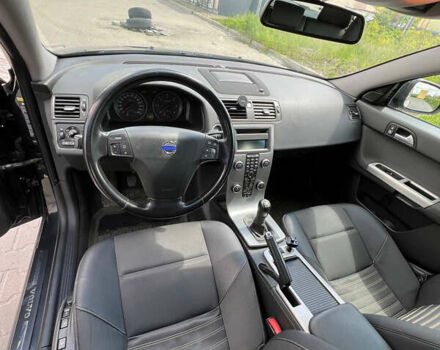 Чорний Вольво V50, об'ємом двигуна 1.6 л та пробігом 227 тис. км за 8000 $, фото 5 на Automoto.ua