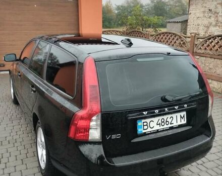 Черный Вольво В50, объемом двигателя 1.56 л и пробегом 235 тыс. км за 6200 $, фото 5 на Automoto.ua