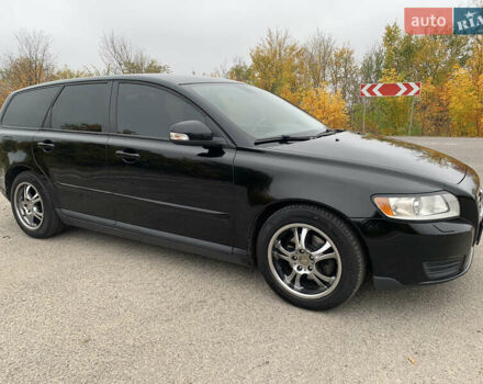Вольво В50 2009 в Новониколаевке на Automoto.ua Черный Вольво В50, объемом двигателя 1.56 л и пробегом 246 тыс. км за 6500 $, фото 5 на Automoto.ua