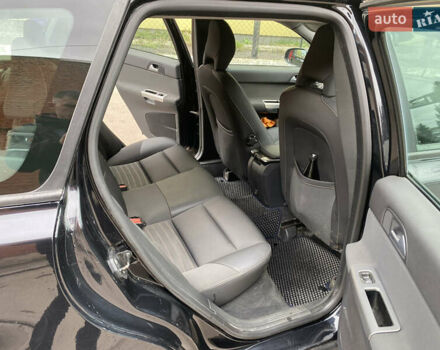 Вольво В50 2009 в Львове на Automoto.ua Черный Вольво В50, объемом двигателя 1.56 л и пробегом 270 тыс. км за 6399 $, фото 12 на Automoto.ua