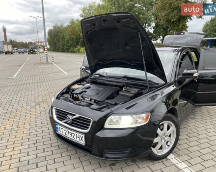 Черный Вольво В50, объемом двигателя 1.6 л и пробегом 295 тыс. км за 5700 $, фото 36 на Automoto.ua