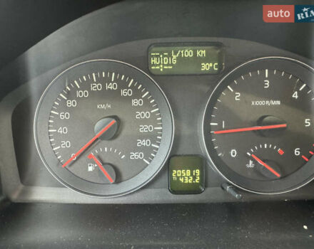 Вольво В50 2009 в Долине на Automoto.ua Черный Вольво В50, объемом двигателя 1.6 л и пробегом 200 тыс. км за 6500 $, фото 1 на Automoto.ua