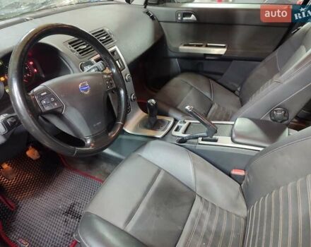 Чорний Вольво V50, об'ємом двигуна 1.6 л та пробігом 234 тис. км за 2700 $, фото 15 на Automoto.ua