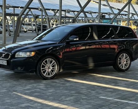 Черный Вольво В50, объемом двигателя 1.6 л и пробегом 380 тыс. км за 6500 $, фото 3 на Automoto.ua