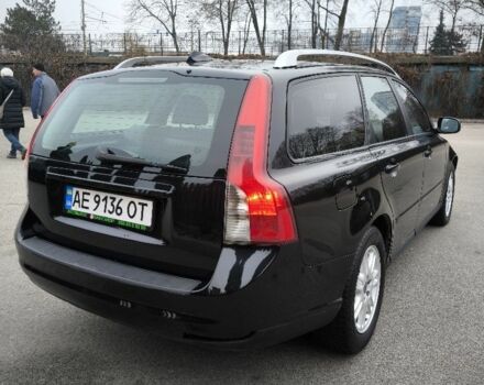 Черный Вольво В50, объемом двигателя 0 л и пробегом 190 тыс. км за 5550 $, фото 4 на Automoto.ua