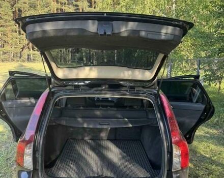 Чорний Вольво V50, об'ємом двигуна 2 л та пробігом 275 тис. км за 8200 $, фото 13 на Automoto.ua
