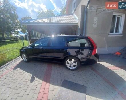 Вольво В50 2009 в Трускавце на Automoto.ua Черный Вольво В50, объемом двигателя 1.6 л и пробегом 253 тыс. км за 6800 $, фото 4 на Automoto.ua