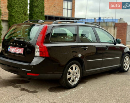 Черный Вольво В50, объемом двигателя 1.6 л и пробегом 191 тыс. км за 5699 $, фото 5 на Automoto.ua