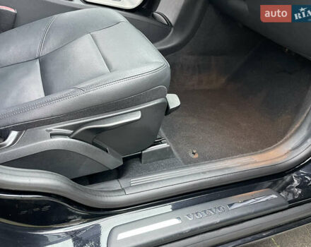 Черный Вольво В50, объемом двигателя 1.8 л и пробегом 189 тыс. км за 6950 $, фото 25 на Automoto.ua