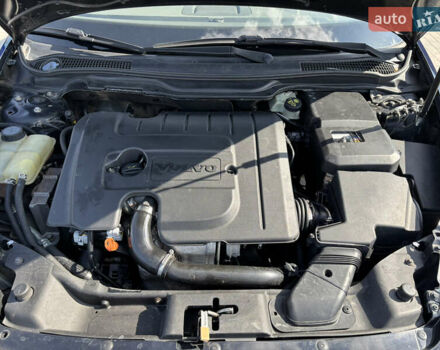 Чорний Вольво V50, об'ємом двигуна 1.6 л та пробігом 285 тис. км за 6550 $, фото 17 на Automoto.ua