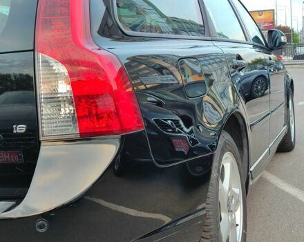 Черный Вольво В50, объемом двигателя 1.6 л и пробегом 201 тыс. км за 8300 $, фото 7 на Automoto.ua