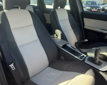 Вольво В50 2010 в Киеве на Automoto.ua Черный Вольво В50, объемом двигателя 1.6 л и пробегом 248 тыс. км за 9200 $, фото 25 на Automoto.ua