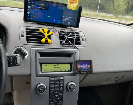 Черный Вольво В50, объемом двигателя 1.6 л и пробегом 195 тыс. км за 6200 $, фото 13 на Automoto.ua