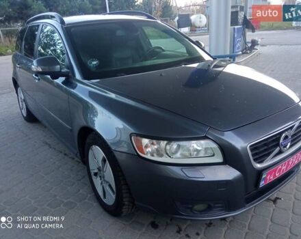 Черный Вольво В50, объемом двигателя 1.6 л и пробегом 251 тыс. км за 6999 $, фото 1 на Automoto.ua