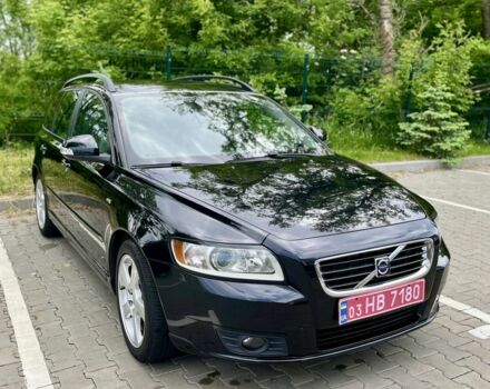 Черный Вольво В50, объемом двигателя 1.6 л и пробегом 201 тыс. км за 7300 $, фото 3 на Automoto.ua