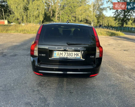 Черный Вольво В50, объемом двигателя 1.56 л и пробегом 248 тыс. км за 6999 $, фото 4 на Automoto.ua