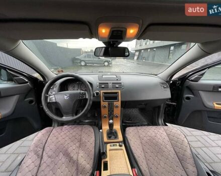 Чорний Вольво V50, об'ємом двигуна 1.56 л та пробігом 238 тис. км за 7700 $, фото 4 на Automoto.ua