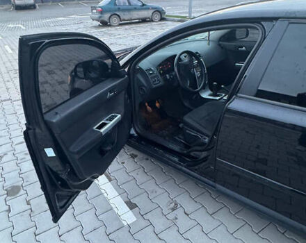 Черный Вольво В50, объемом двигателя 1.56 л и пробегом 285 тыс. км за 6599 $, фото 7 на Automoto.ua