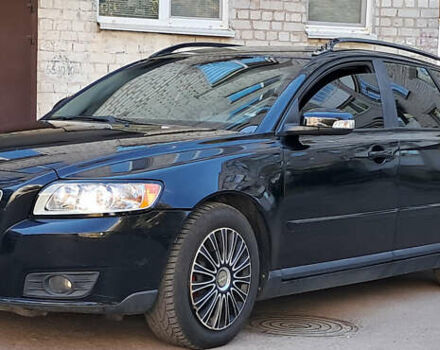 Черный Вольво В50, объемом двигателя 1.6 л и пробегом 250 тыс. км за 5800 $, фото 5 на Automoto.ua
