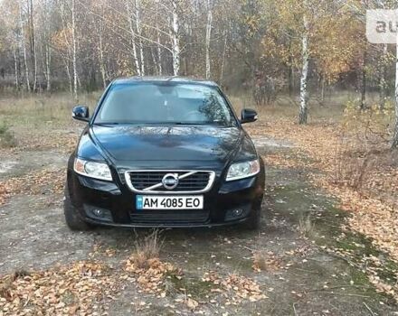 Черный Вольво В50, объемом двигателя 1.6 л и пробегом 230 тыс. км за 7300 $, фото 1 на Automoto.ua