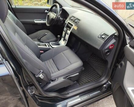 Вольво В50 2010 в Черкассах на Automoto.ua Черный Вольво В50, объемом двигателя 1.56 л и пробегом 308 тыс. км за 6750 $, фото 10 на Automoto.ua