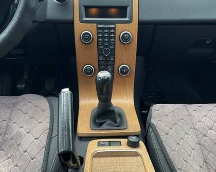 Чорний Вольво V50, об'ємом двигуна 1.56 л та пробігом 238 тис. км за 7500 $, фото 9 на Automoto.ua