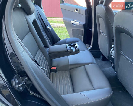 Чорний Вольво V50, об'ємом двигуна 2 л та пробігом 279 тис. км за 9400 $, фото 46 на Automoto.ua