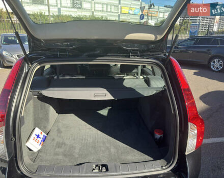 Вольво В50 2010 в Киеве на Automoto.ua Черный Вольво В50, объемом двигателя 1.6 л и пробегом 248 тыс. км за 9200 $, фото 29 на Automoto.ua