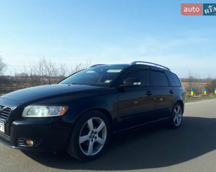 Черный Вольво В50, объемом двигателя 1.6 л и пробегом 300 тыс. км за 8000 $, фото 7 на Automoto.ua