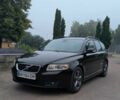 Черный Вольво В50, объемом двигателя 1.6 л и пробегом 203 тыс. км за 8100 $, фото 1 на Automoto.ua