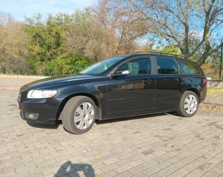 Вольво В50 2010 в Каменке на Automoto.ua Черный Вольво В50, объемом двигателя 1 л и пробегом 240 тыс. км за 6500 $, фото 8 на Automoto.ua