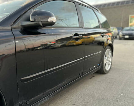 Черный Вольво В50, объемом двигателя 1.56 л и пробегом 146 тыс. км за 7800 $, фото 10 на Automoto.ua