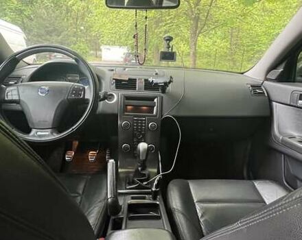 Черный Вольво В50, объемом двигателя 2 л и пробегом 316 тыс. км за 7700 $, фото 5 на Automoto.ua