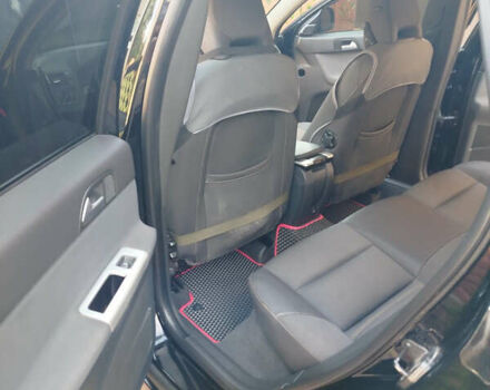 Черный Вольво В50, объемом двигателя 1.6 л и пробегом 233 тыс. км за 7300 $, фото 7 на Automoto.ua