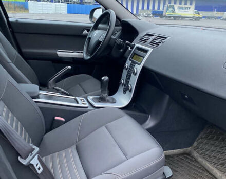 Чорний Вольво V50, об'ємом двигуна 1.6 л та пробігом 252 тис. км за 7950 $, фото 17 на Automoto.ua