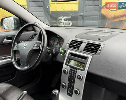 Черный Вольво В50, объемом двигателя 1.6 л и пробегом 263 тыс. км за 6999 $, фото 17 на Automoto.ua